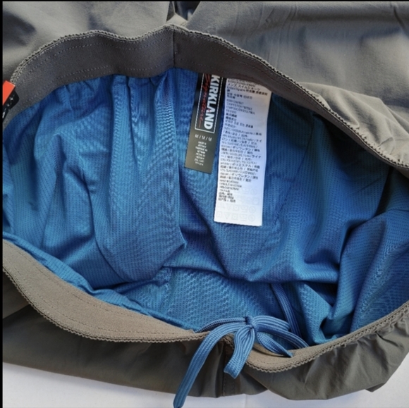 Kirkland Signature Men's Swim Trunks - Picture 7 of 9